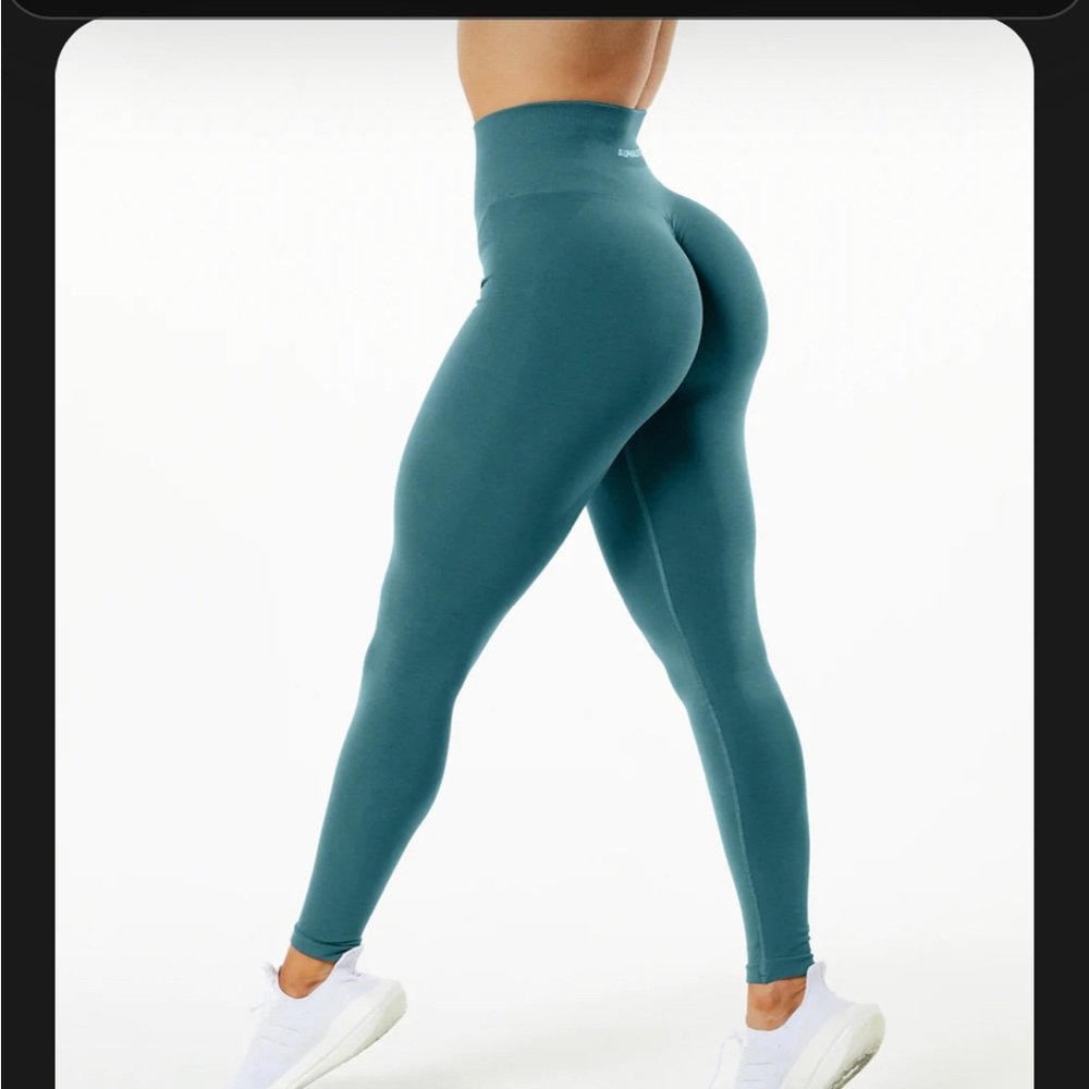 NWT Alphalete Amplify Leggings Pier Blue